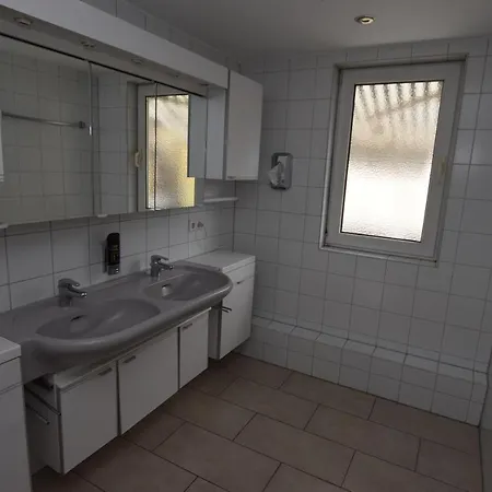Zuffenhausen Apartment *